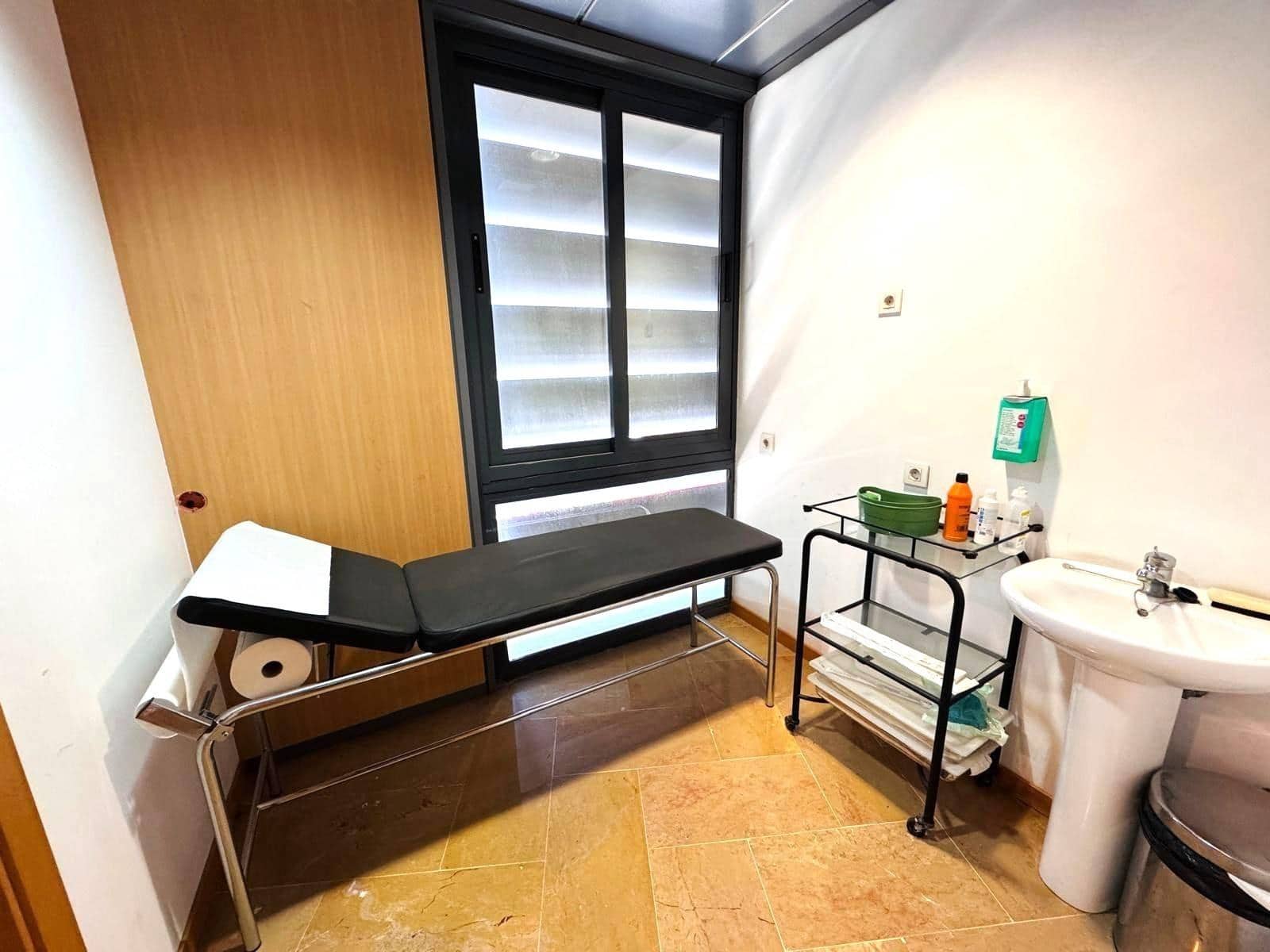 3 Zimmer Büro zu verkaufen in Palma de Mallorca mit Garage - 318.000 € (Ref: 9860292)