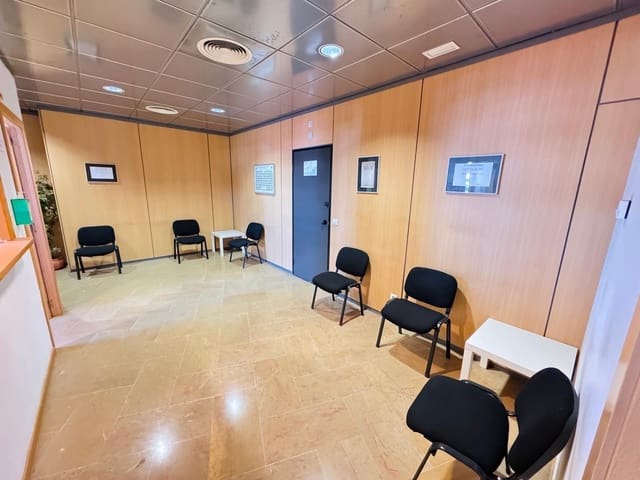 3 Zimmer Büro zu verkaufen in Son Cotoner, Palma de Mallorca mit Garage - 318.000 € (Ref: 9860292)