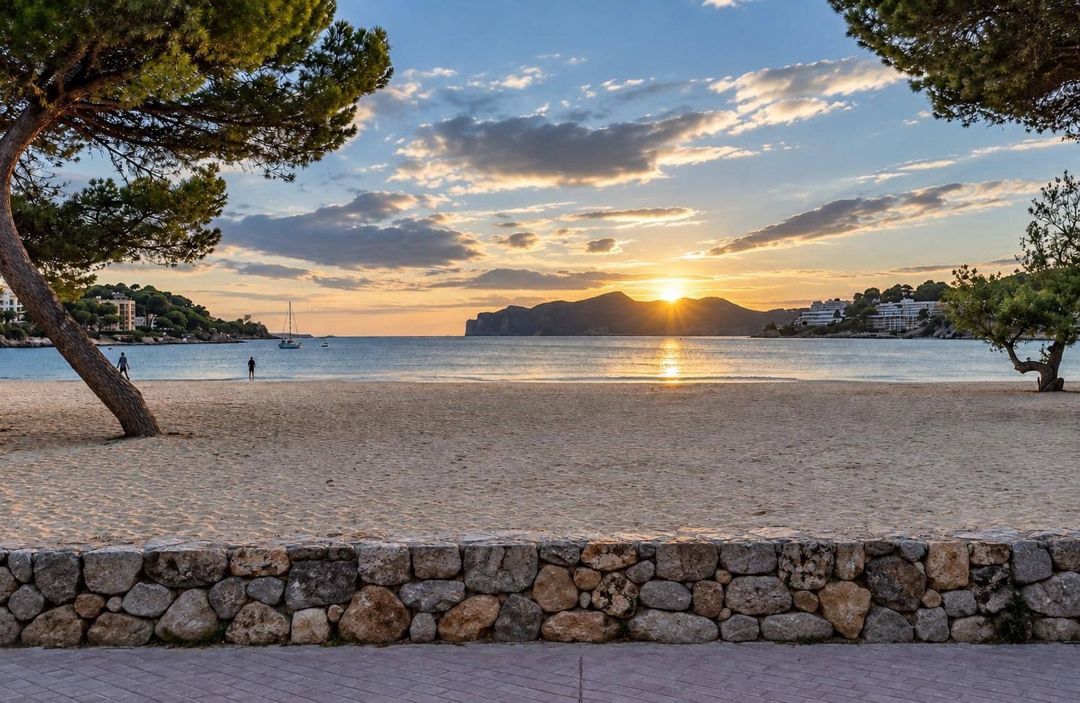 Apartamento de 1 habitación en Santa Ponsa en venta con garaje - 299.900 € (Ref: 9868825)