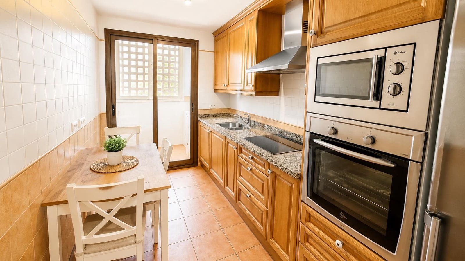 2 slaapkamer Flat te koop in Llucmajor met zwembad garage - € 514.000 (Ref: 9896250)