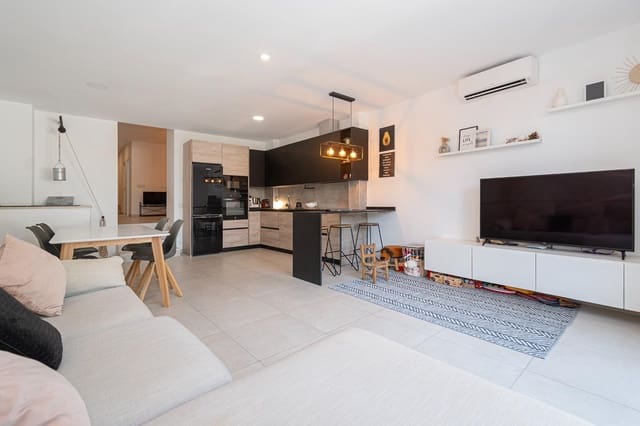 4 sovrum Radhus till salu i Sencelles med garage - 750 000 € (Ref: 9945926)