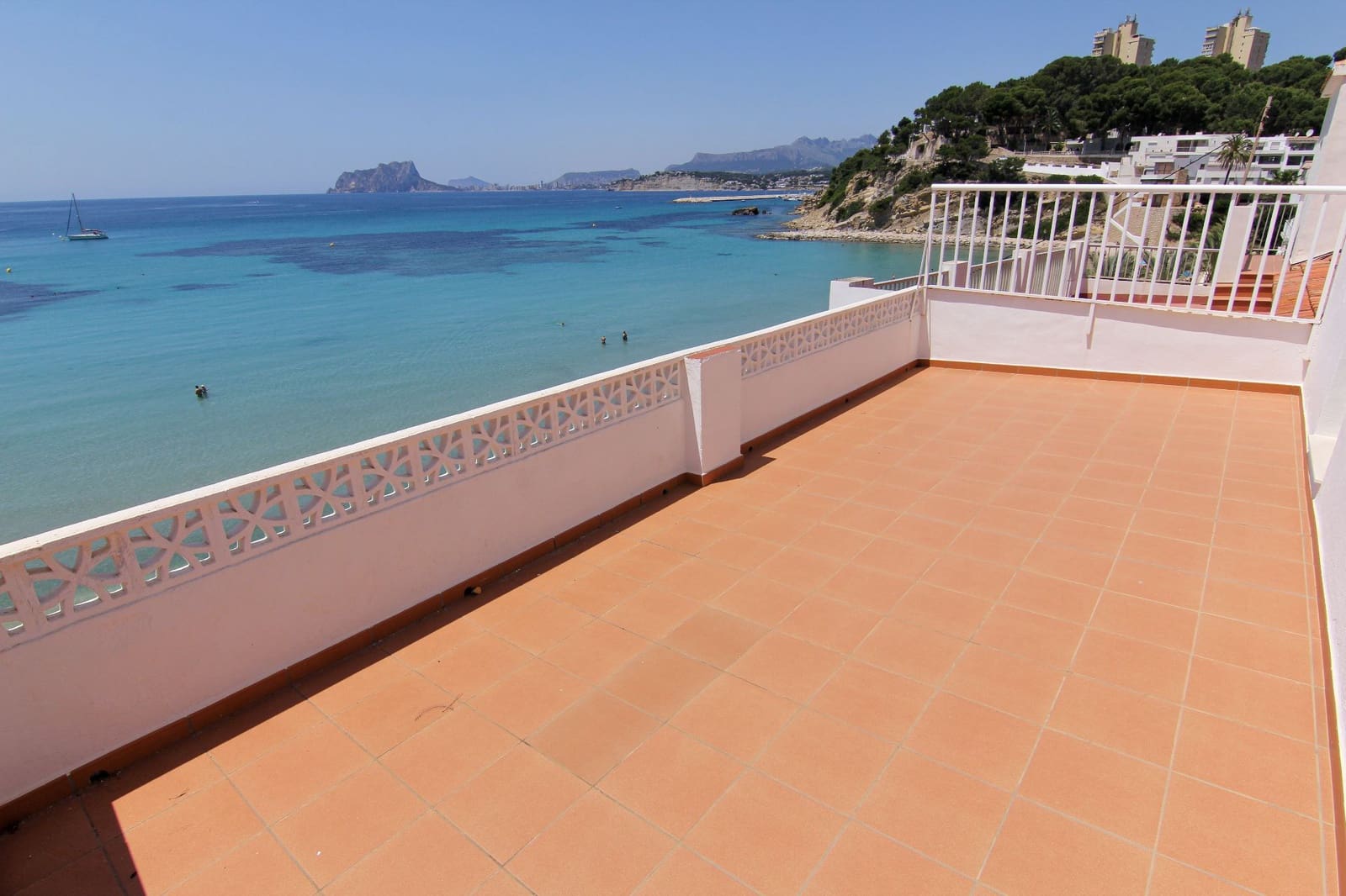 7 bedroom Villa for sale in Moraira with garage - € 2,750,000 (Ref: 6127345)