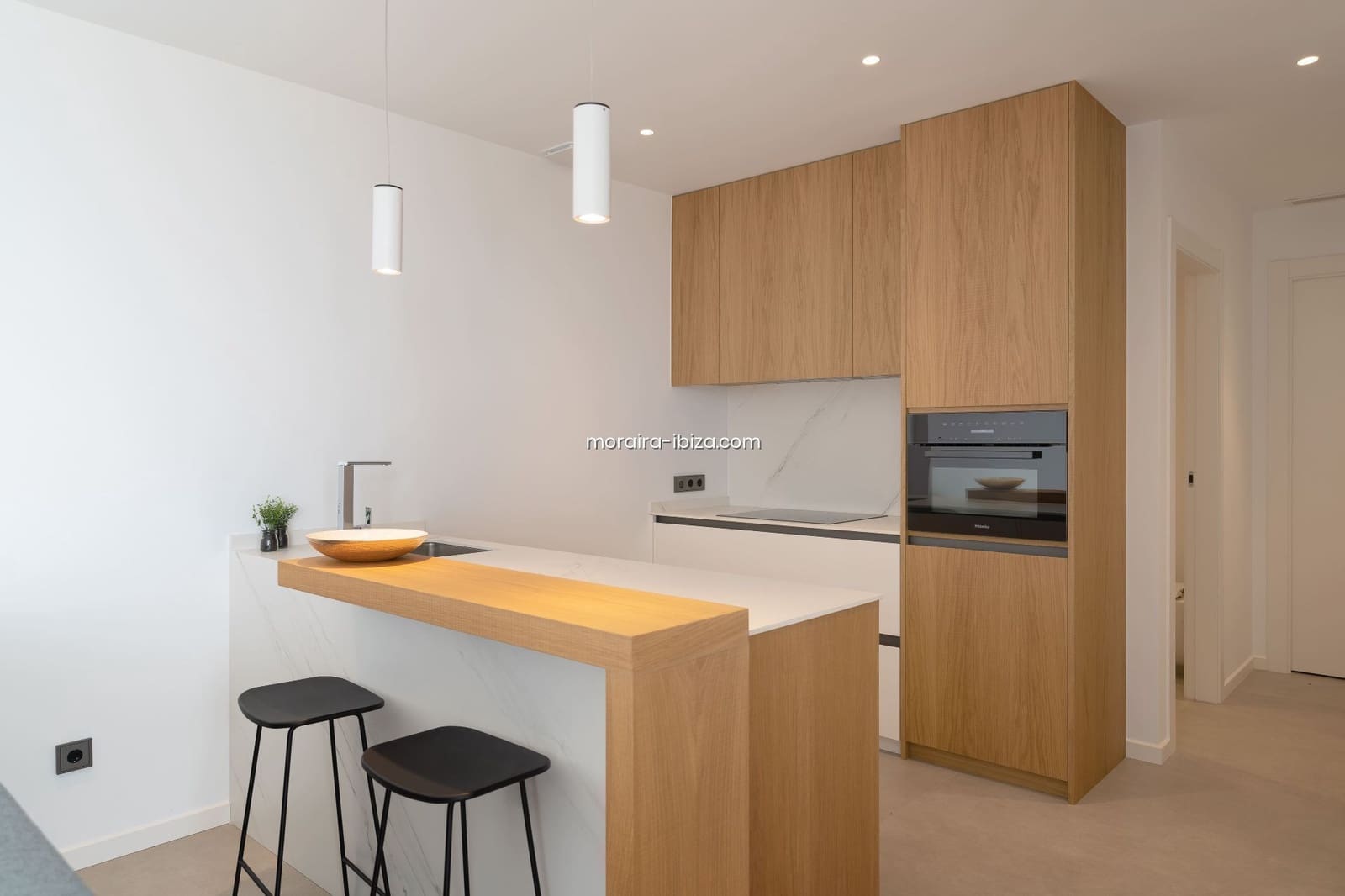 6 makuuhuone Huvila myytävänä paikassa Cumbre del Sol mukana uima-altaan 
autotalli - 4 800 000 € (Ref: 8531650)