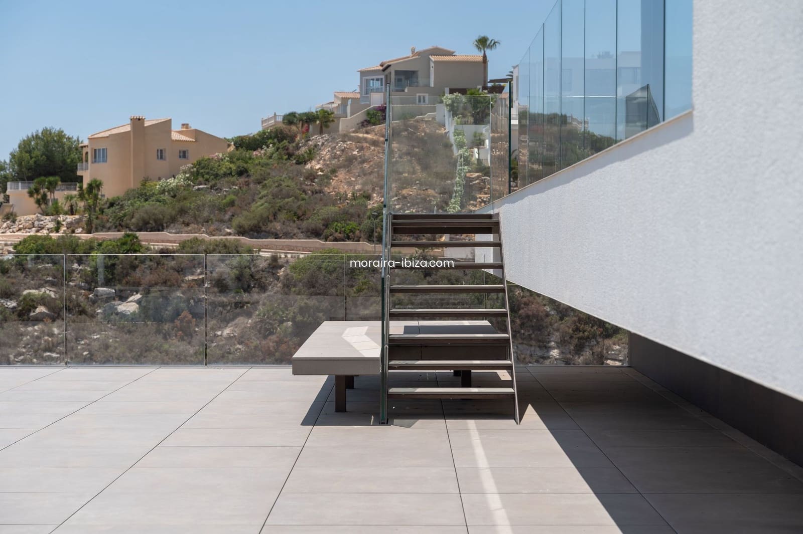 6 makuuhuone Huvila myytävänä paikassa Cumbre del Sol mukana uima-altaan 
autotalli - 4 800 000 € (Ref: 8531650)