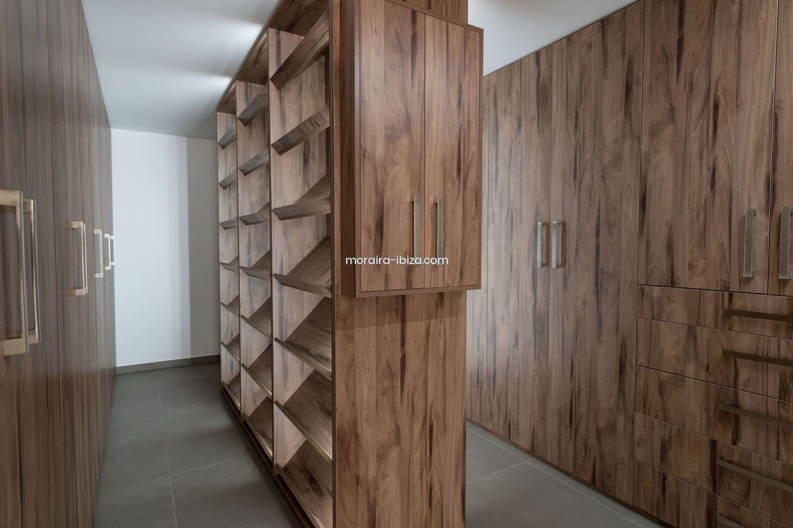 6 makuuhuone Huvila myytävänä paikassa Cumbre del Sol mukana uima-altaan 
autotalli - 4 800 000 € (Ref: 8531650)