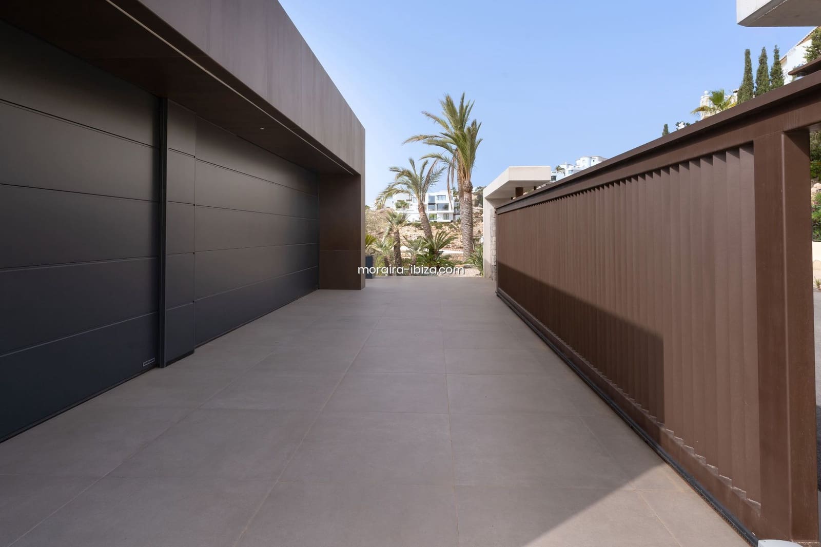 6 makuuhuone Huvila myytävänä paikassa Cumbre del Sol mukana uima-altaan 
autotalli - 4 800 000 € (Ref: 8531650)