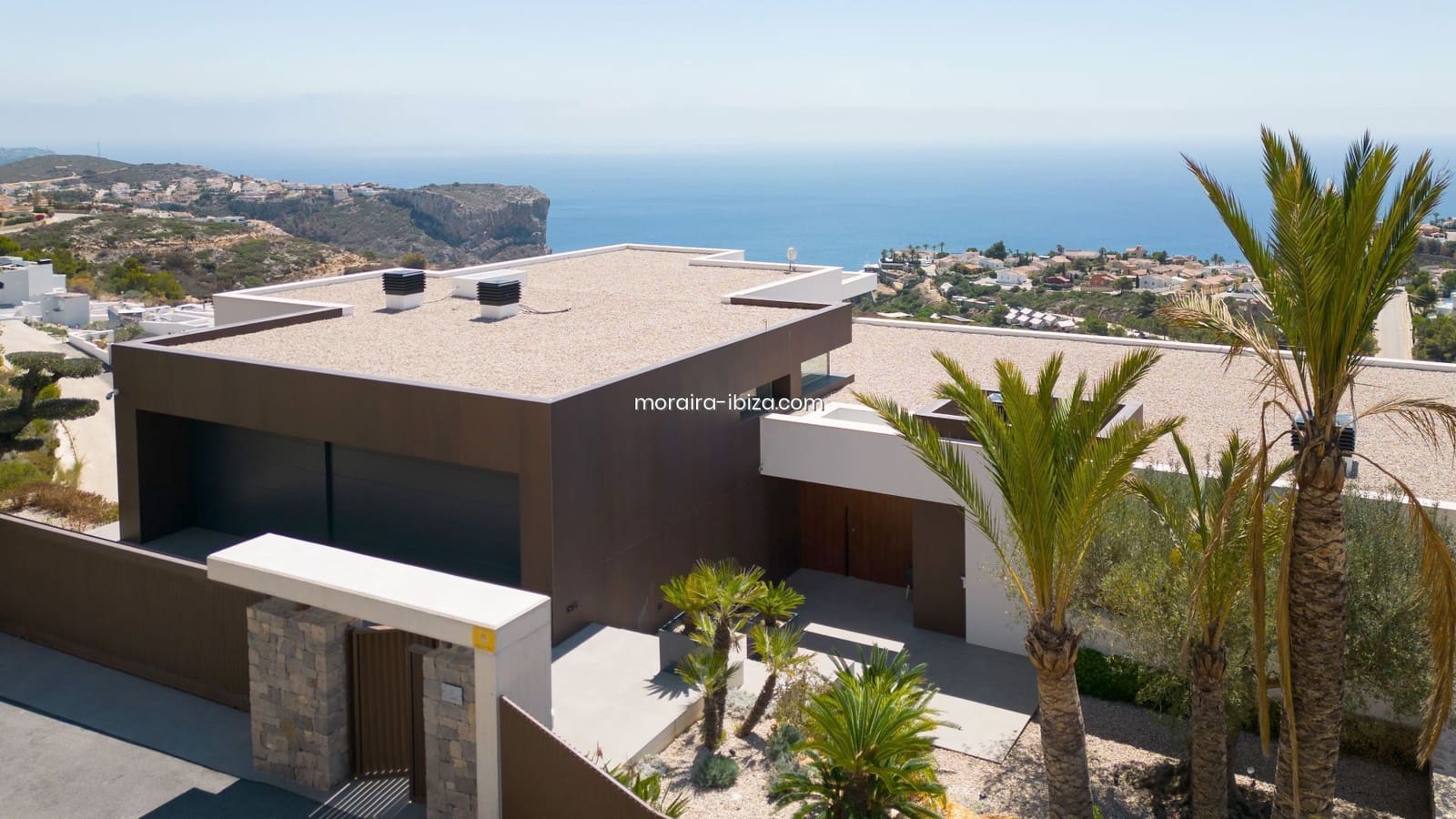 6 makuuhuone Huvila myytävänä paikassa Cumbre del Sol mukana uima-altaan 
autotalli - 4 800 000 € (Ref: 8531650)