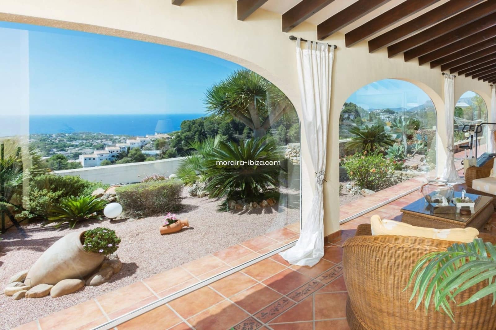 4 bedroom Villa for sale in Moraira with pool garage - € 2,900,000 (Ref: 8531651)