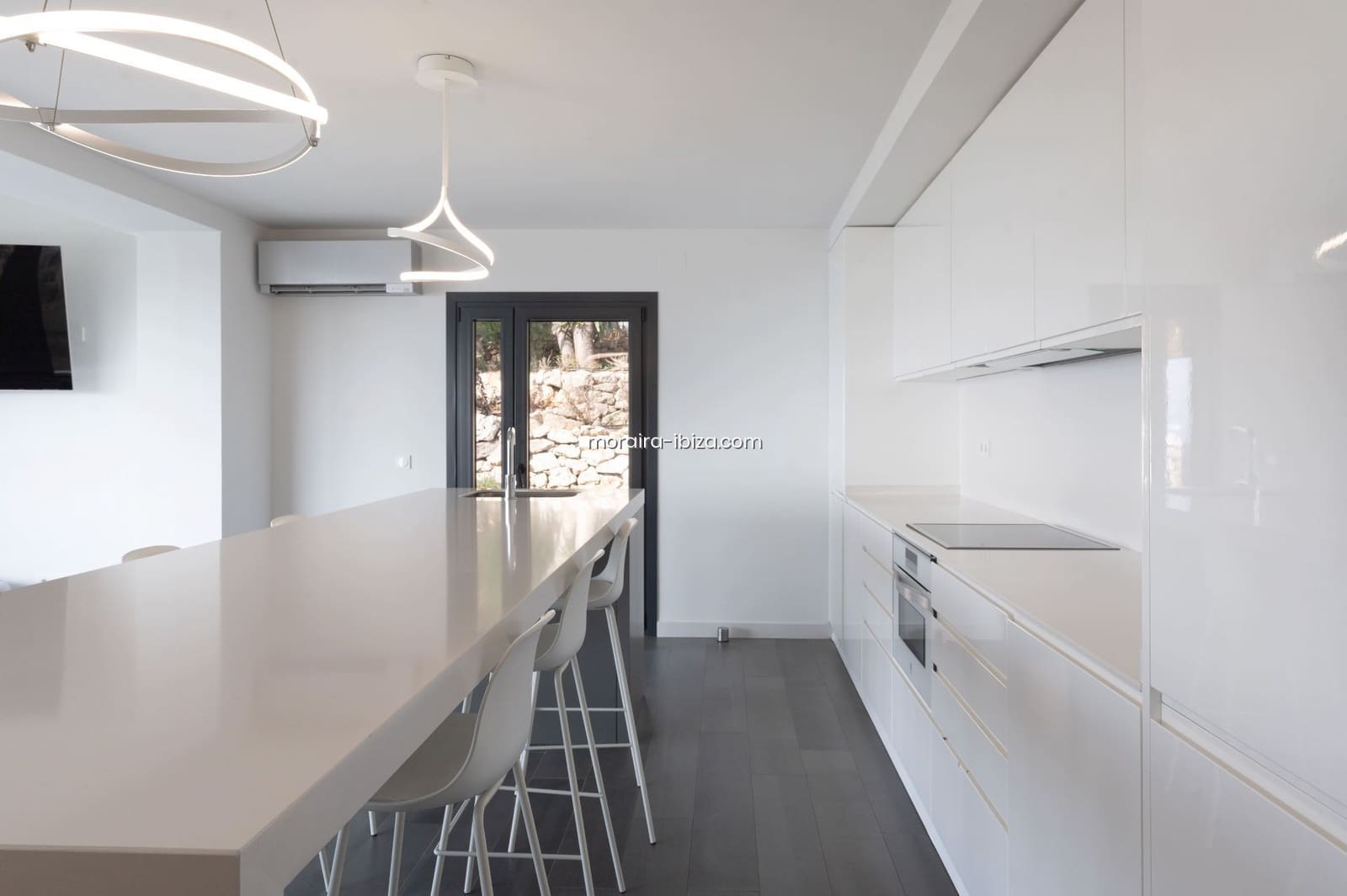 3 slaapkamer Villa te koop in Cumbre del Sol met zwembad garage - € 1.200.000 (Ref: 8533680)