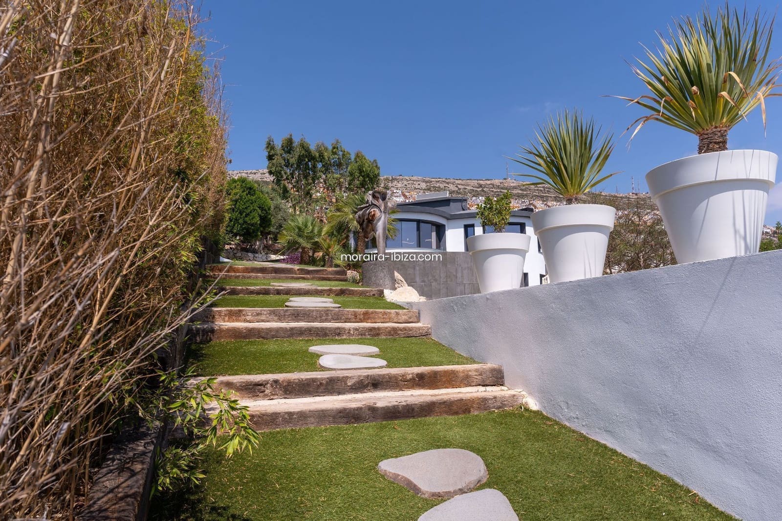 3 slaapkamer Villa te koop in Cumbre del Sol met zwembad garage - € 1.200.000 (Ref: 8533680)