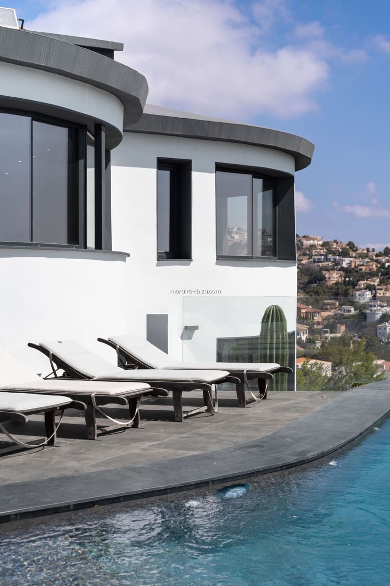 3 slaapkamer Villa te koop in Cumbre del Sol met zwembad garage - € 1.200.000 (Ref: 8533680)