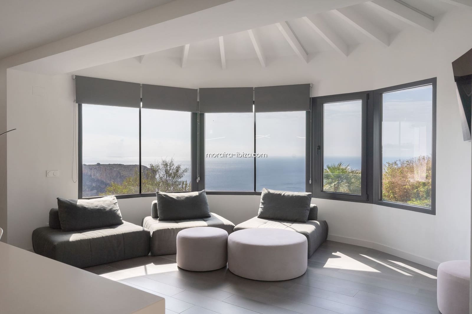 3 slaapkamer Villa te koop in Cumbre del Sol met zwembad garage - € 1.200.000 (Ref: 8533680)