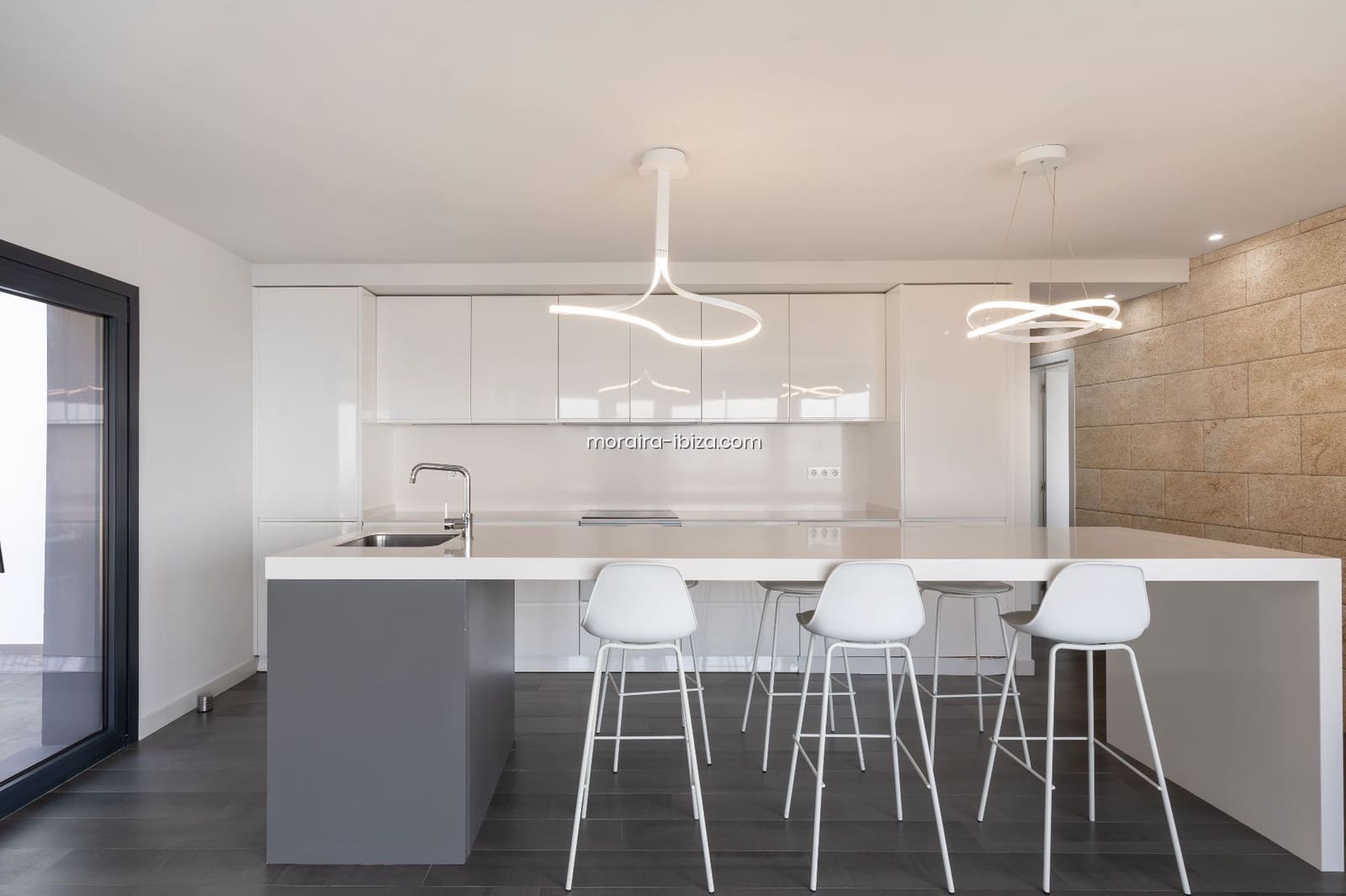 3 slaapkamer Villa te koop in Cumbre del Sol met zwembad garage - € 1.200.000 (Ref: 8533680)