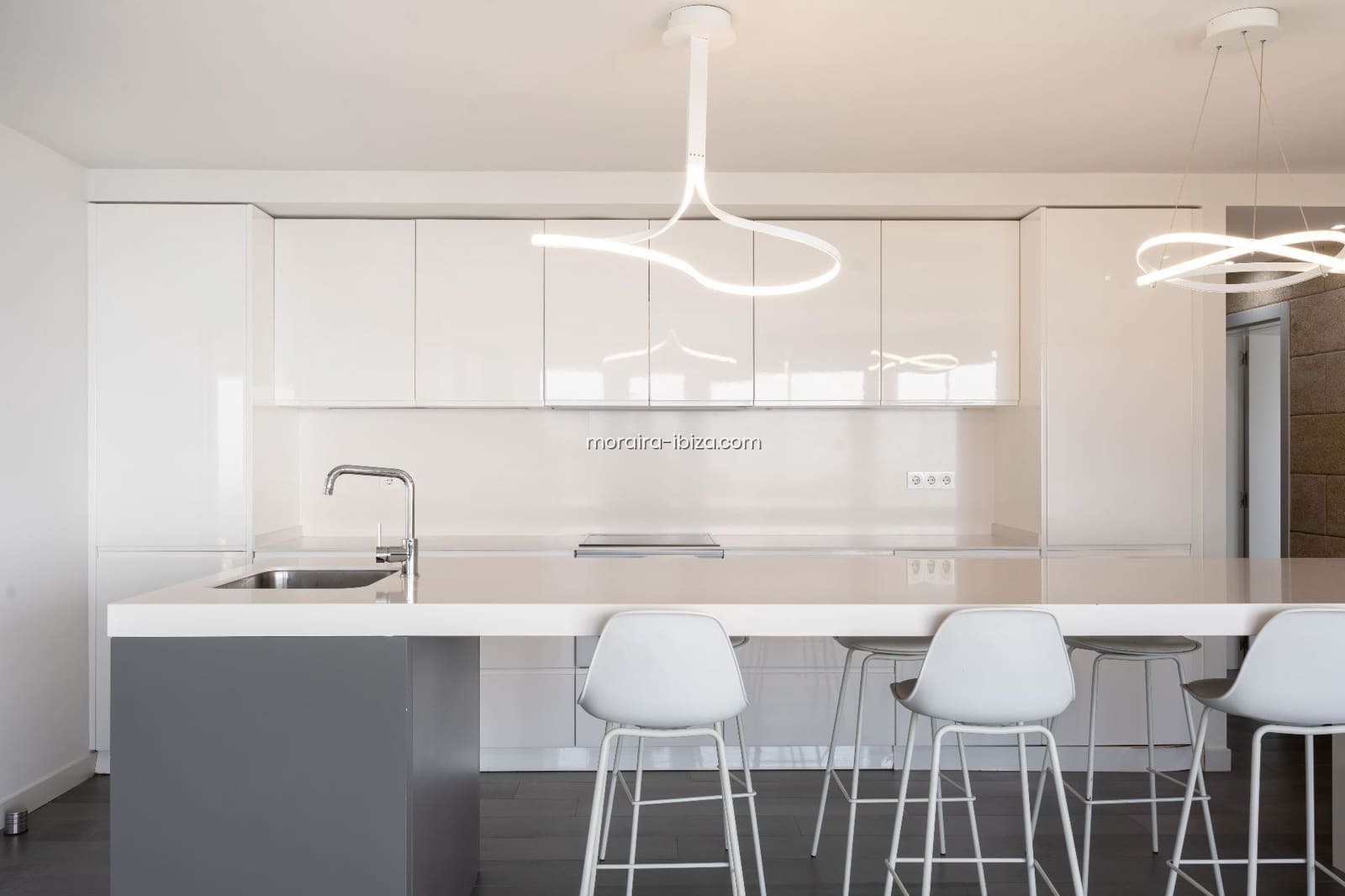 3 slaapkamer Villa te koop in Cumbre del Sol met zwembad garage - € 1.200.000 (Ref: 8533680)