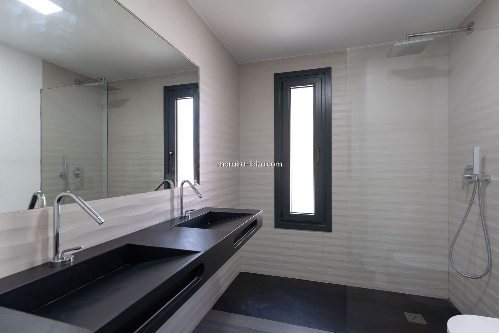 3 slaapkamer Villa te koop in Cumbre del Sol met zwembad garage - € 1.200.000 (Ref: 8533680)