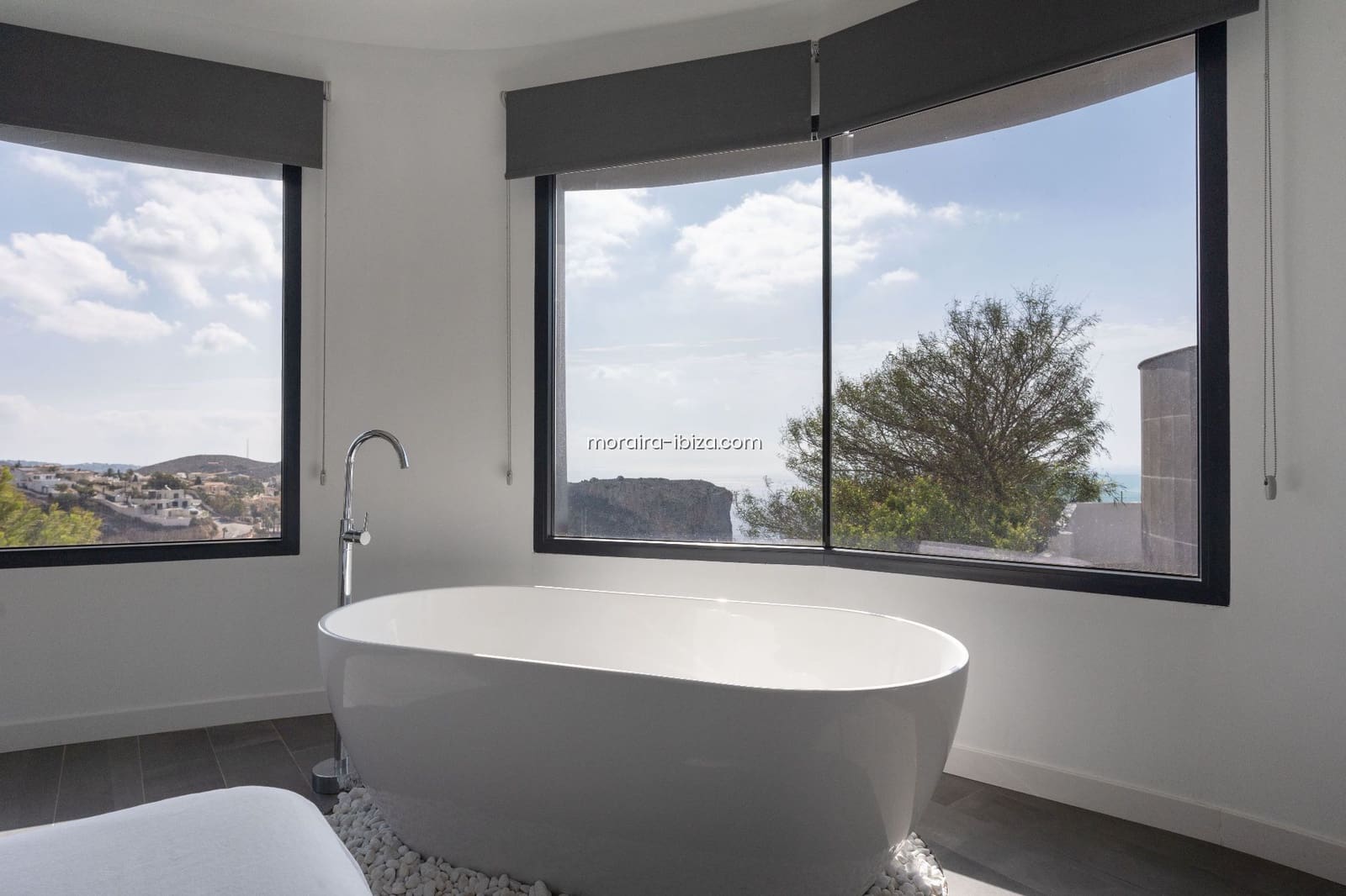 3 slaapkamer Villa te koop in Cumbre del Sol met zwembad garage - € 1.200.000 (Ref: 8533680)