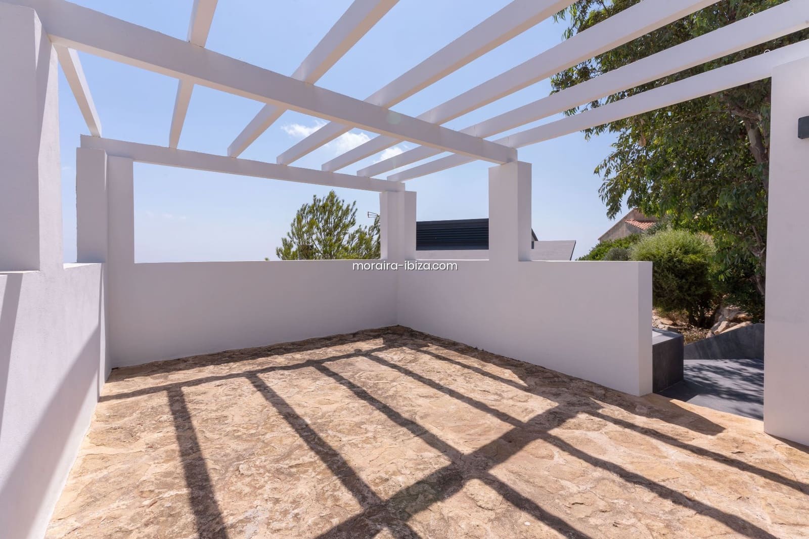 3 slaapkamer Villa te koop in Cumbre del Sol met zwembad garage - € 1.200.000 (Ref: 8533680)