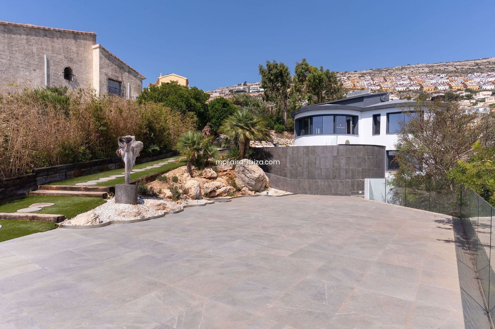 3 slaapkamer Villa te koop in Cumbre del Sol met zwembad garage - € 1.200.000 (Ref: 8533680)