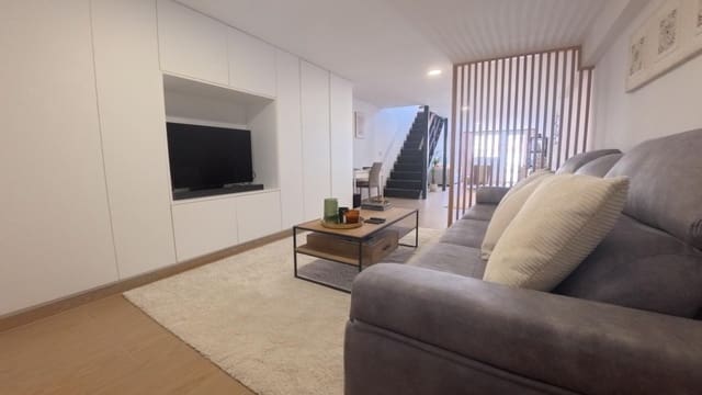 4 sovrum Radhus till salu i Alfaz del Pi / L'Alfàs del Pi med pool garage - 395 000 € (Ref: 10035371)
