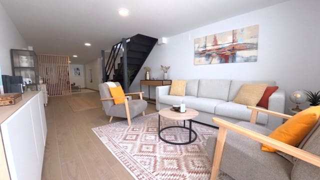 4 sovrum Radhus till salu i Alfaz del Pi / L'Alfàs del Pi med pool garage - 395 000 € (Ref: 10035371)