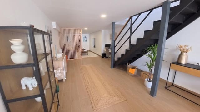 4 sovrum Radhus till salu i Alfaz del Pi / L'Alfàs del Pi med pool garage - 395 000 € (Ref: 10035371)