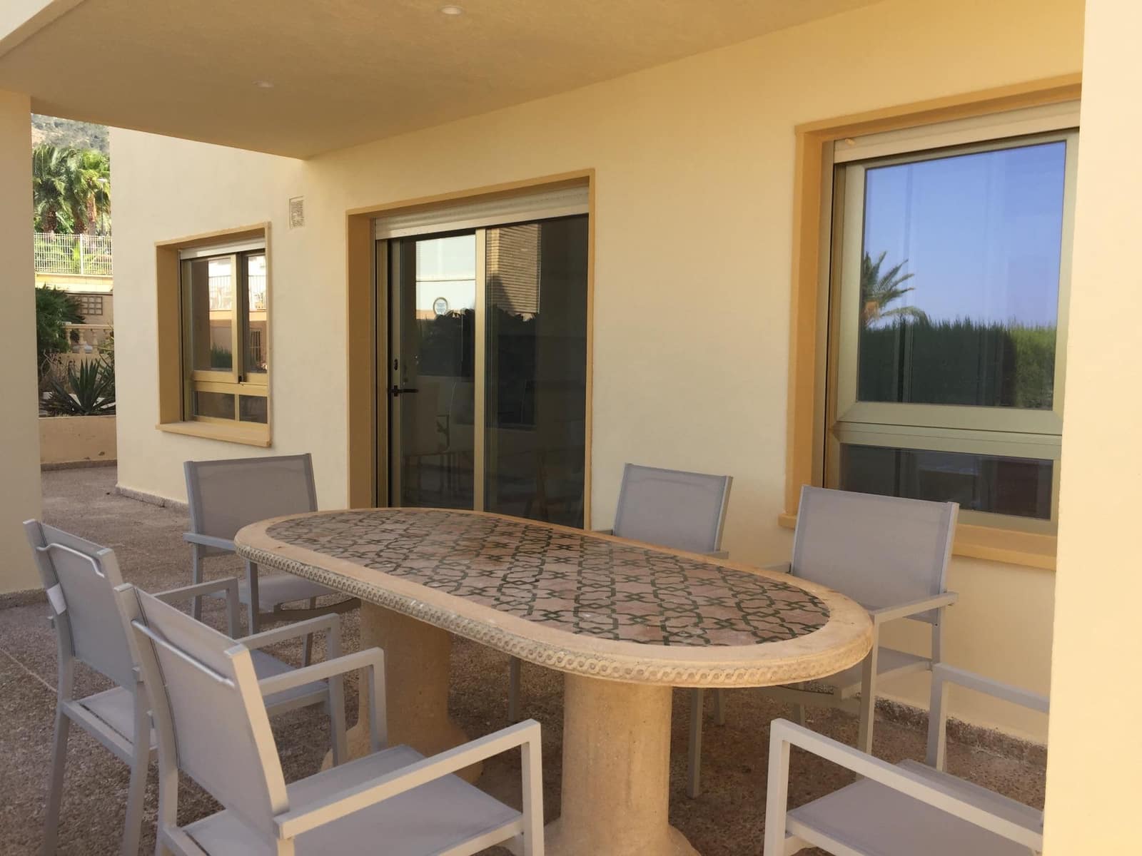3 slaapkamer Strandappartement te koop in Albir met zwembad garage - € 524.900 (Ref: 10047320)