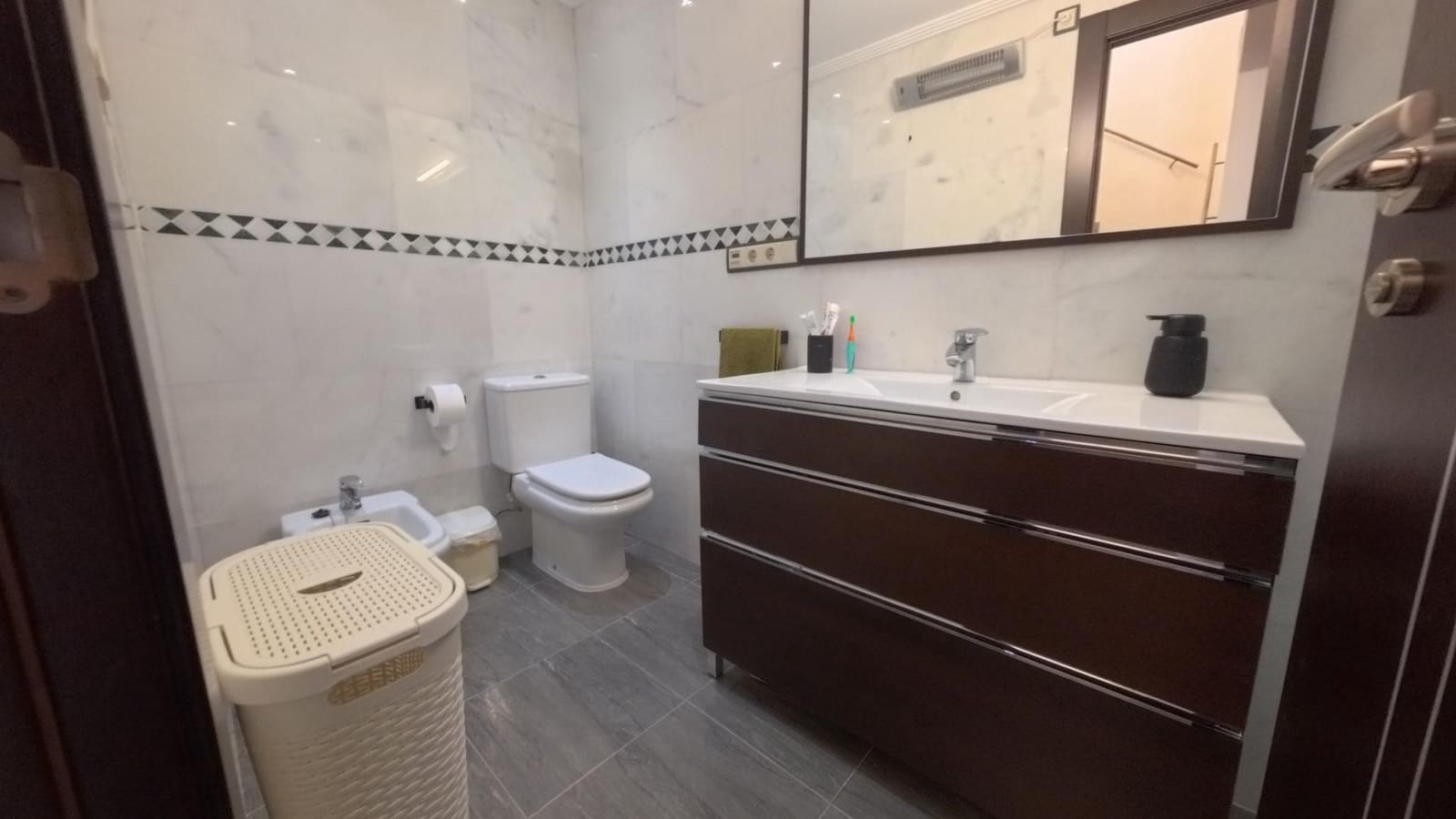 Bungalow de 2 habitaciones en Albir en venta - 299.000 € (Ref: 10049265)