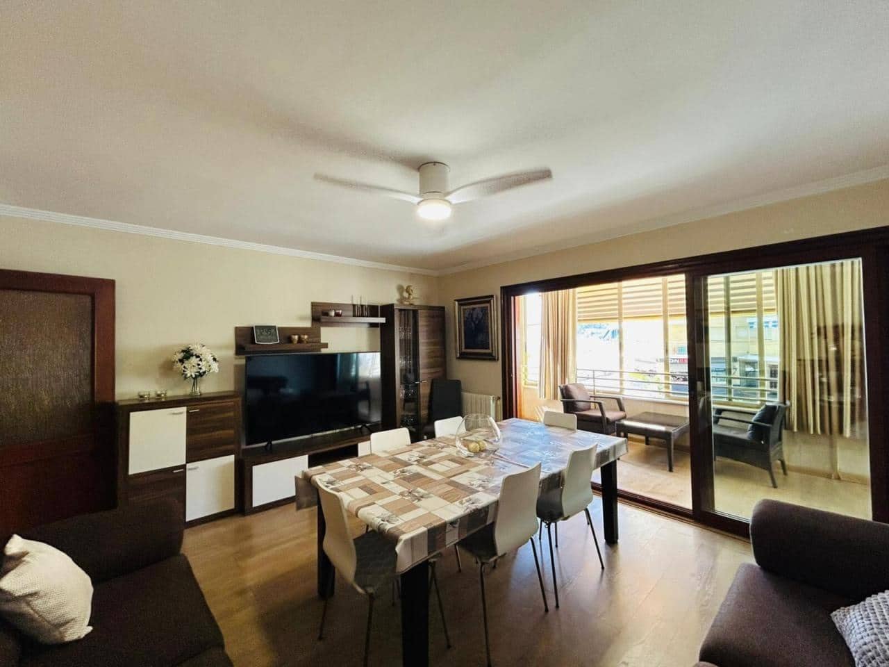 4 soveværelse Lejlighed til salg i Benidorm med swimmingpool garage - € 780.000 (Ref: 10059478)