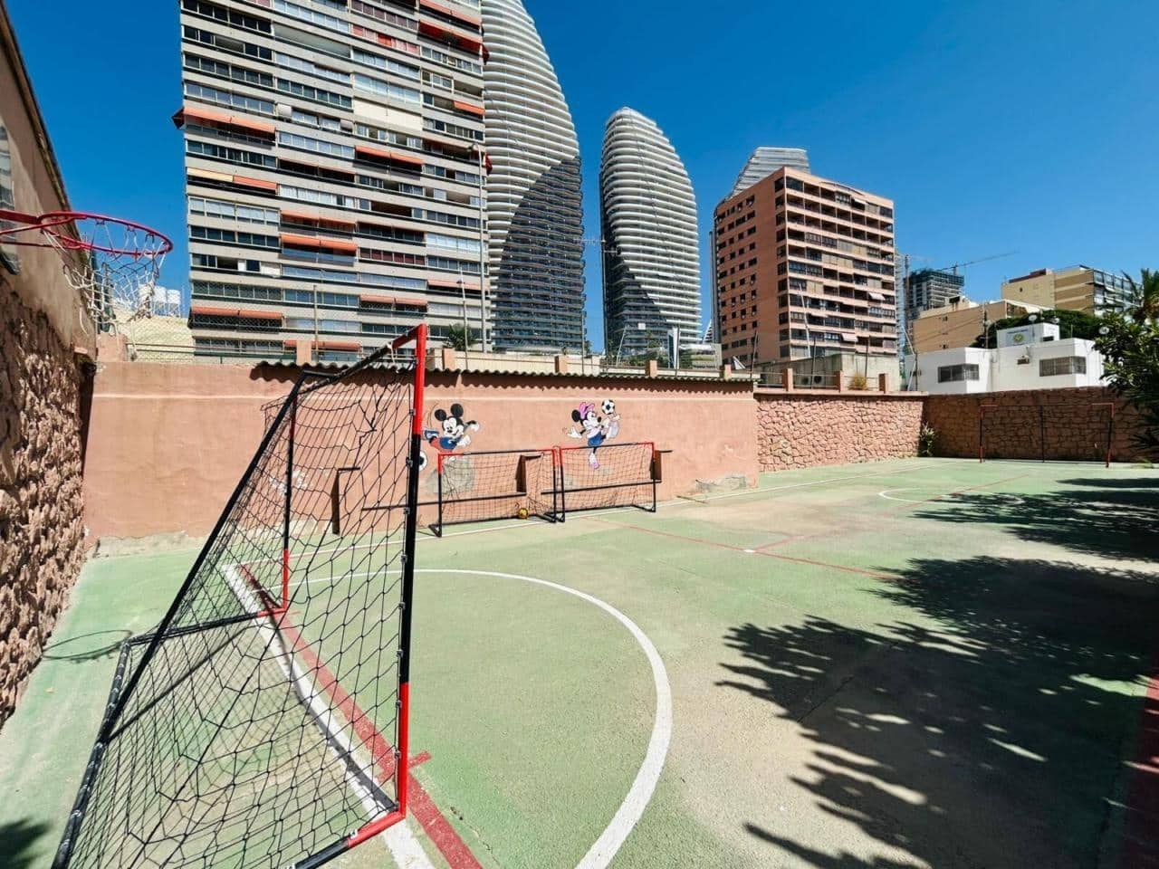 4 soveværelse Lejlighed til salg i Benidorm med swimmingpool garage - € 780.000 (Ref: 10059478)