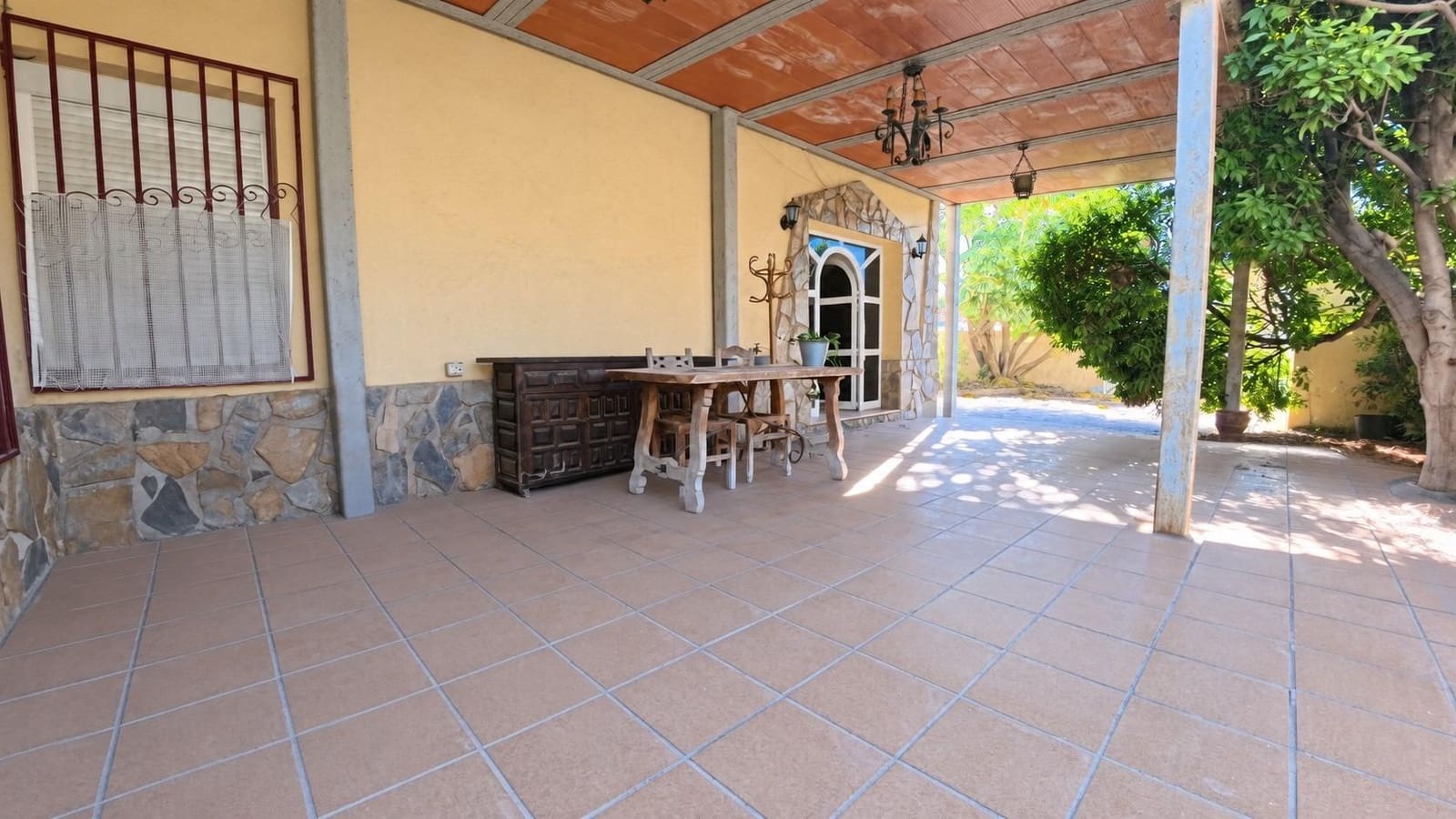 5 Zimmer Villa zu verkaufen in Albir mit Pool Garage - 635.000 € (Ref: 10094632)