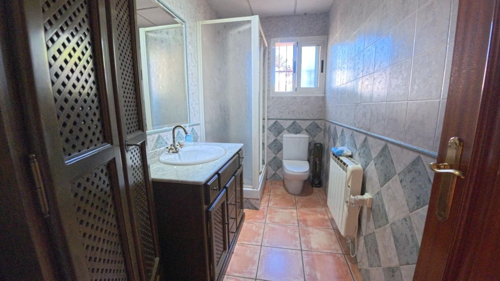 5 Zimmer Villa zu verkaufen in Albir mit Pool Garage - 635.000 € (Ref: 10094632)