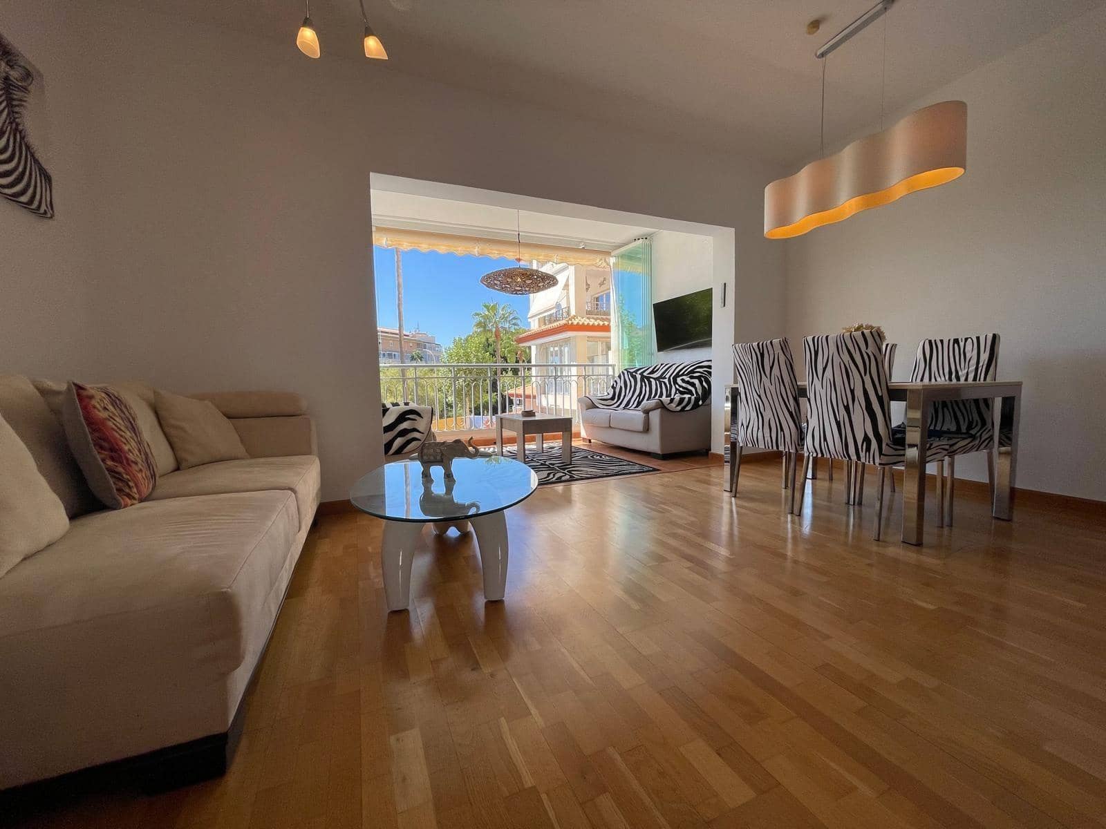 2 soverom Leilighet til salgs i Albir med svømmebasseng garasje - € 365 000 (Ref: 10100440)