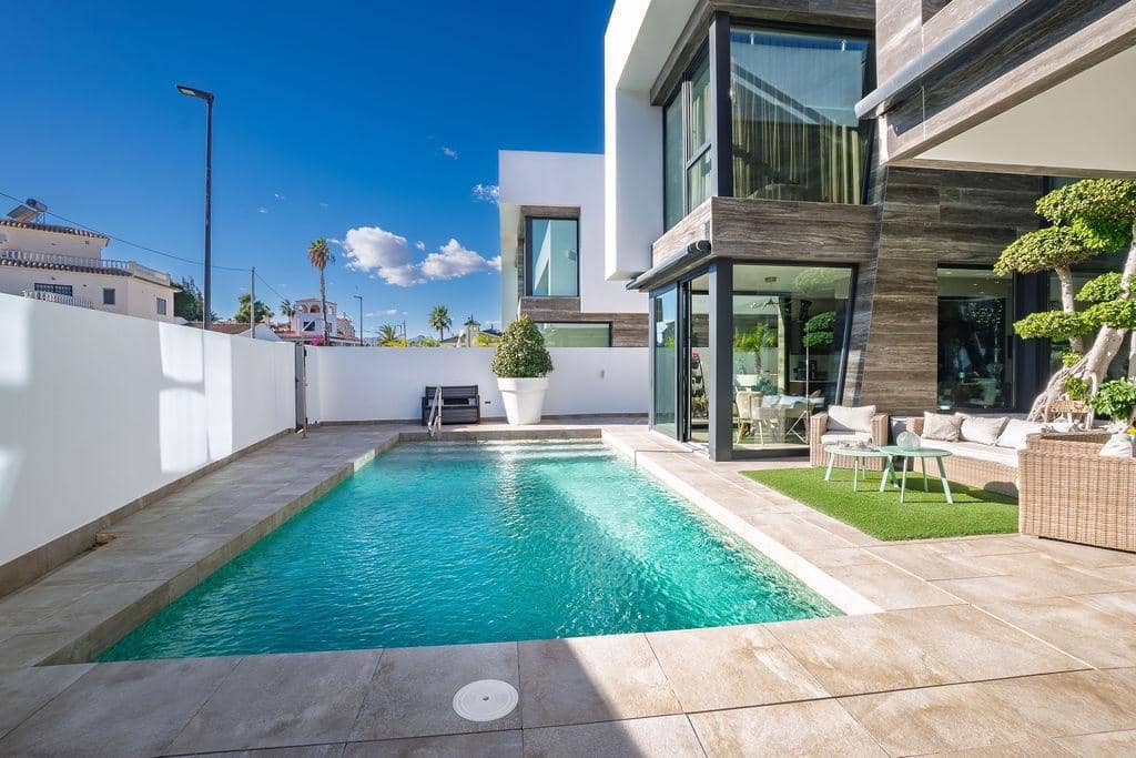 4 slaapkamer Villa te koop in Albir met zwembad garage - € 1.495.000 (Ref: 10102612)