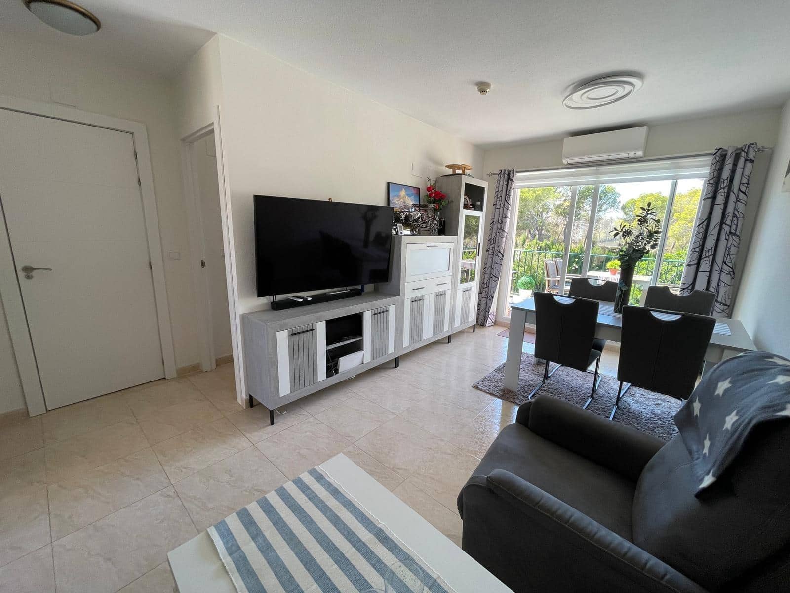 2 soveværelse Lejlighed til salg i Albir med swimmingpool garage - € 279.000 (Ref: 10120189)
