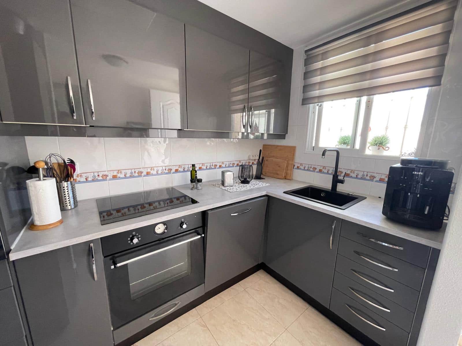 2 soveværelse Lejlighed til salg i Albir med swimmingpool garage - € 279.000 (Ref: 10120189)