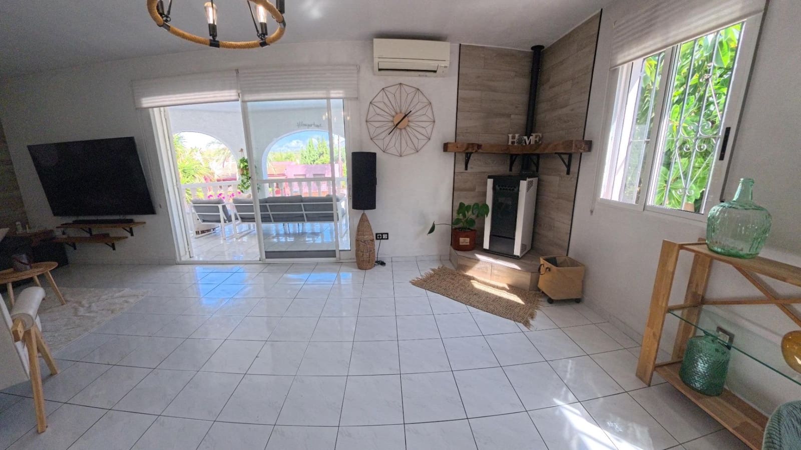 4 sypialnia Willa na sprzedaż w Alfaz del Pi / L'Alfas del Pi z basenem garażem - 525 000 € (Ref: 10131987)