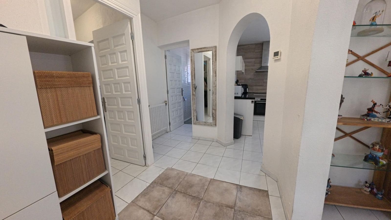 4 sypialnia Willa na sprzedaż w Alfaz del Pi / L'Alfas del Pi z basenem garażem - 525 000 € (Ref: 10131987)