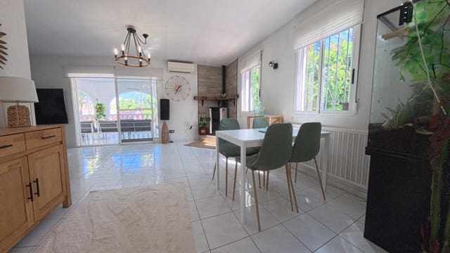 4 sypialnia Willa na sprzedaż w Alfaz del Pi / L'Alfàs del Pi z basenem garażem - 525 000 € (Ref: 10131987)