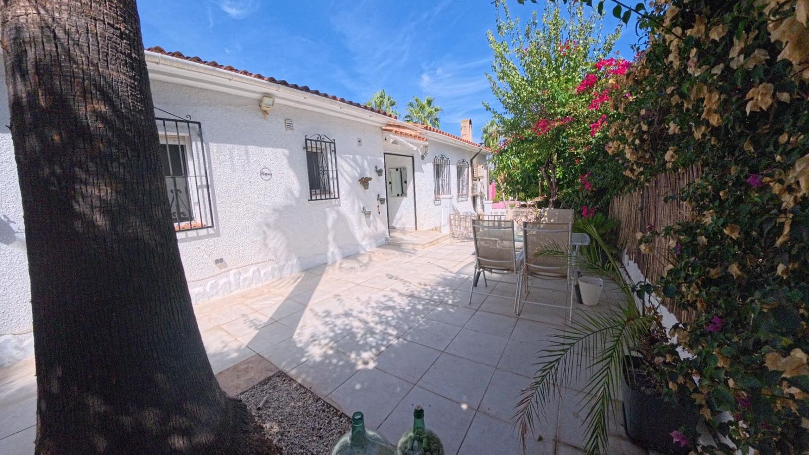 4 sypialnia Willa na sprzedaż w Alfaz del Pi / L'Alfas del Pi z basenem garażem - 525 000 € (Ref: 10131987)