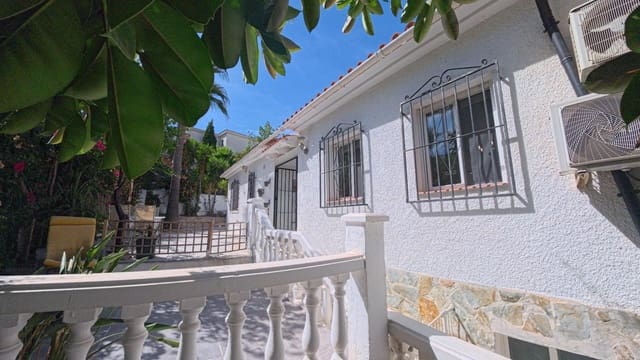 4 sypialnia Willa na sprzedaż w Alfaz del Pi / L'Alfàs del Pi z basenem garażem - 525 000 € (Ref: 10131987)