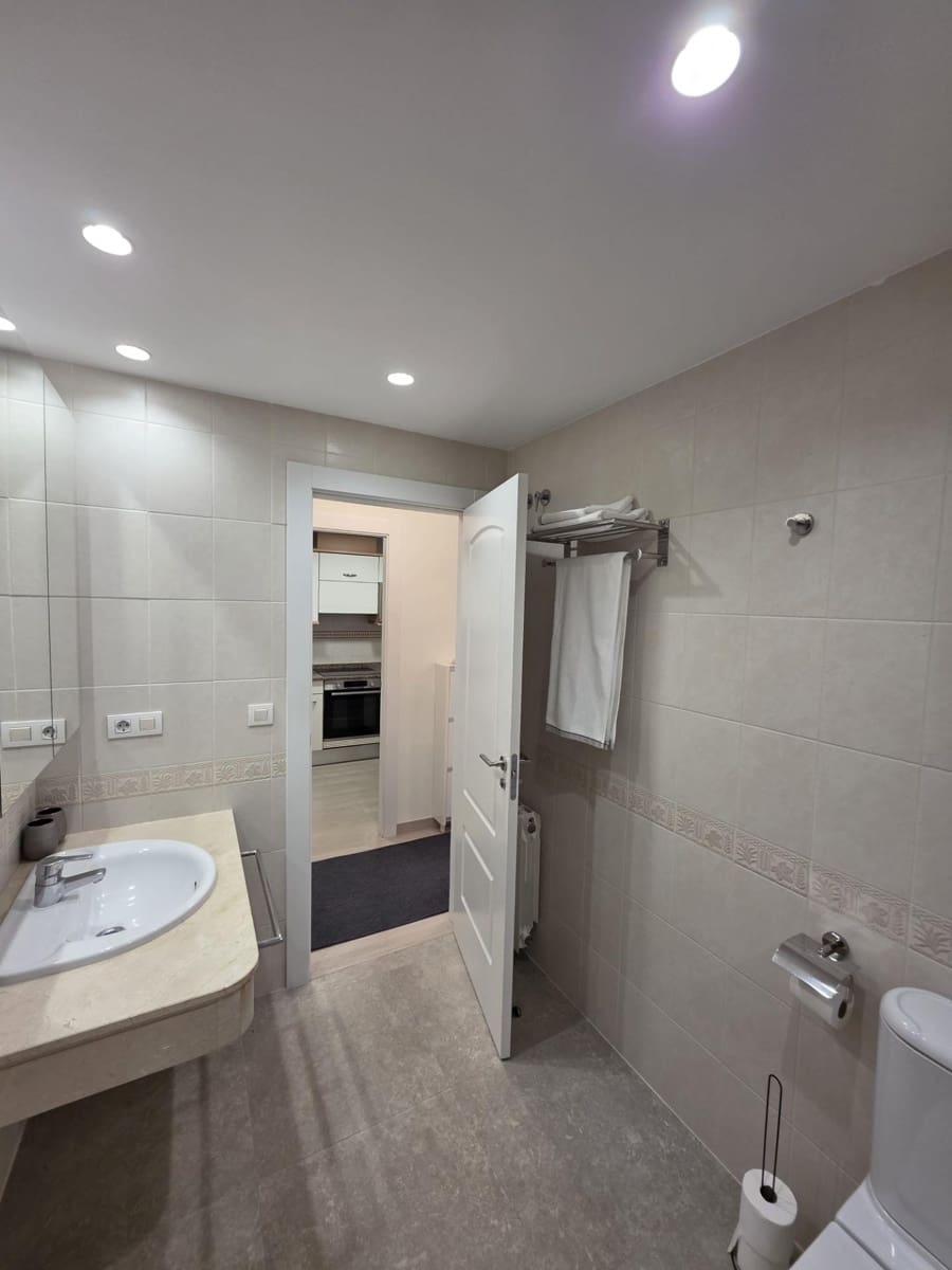 2 bedroom Apartment for rent in Albir with pool garage - € 1,650 (Ref: 10139724)
