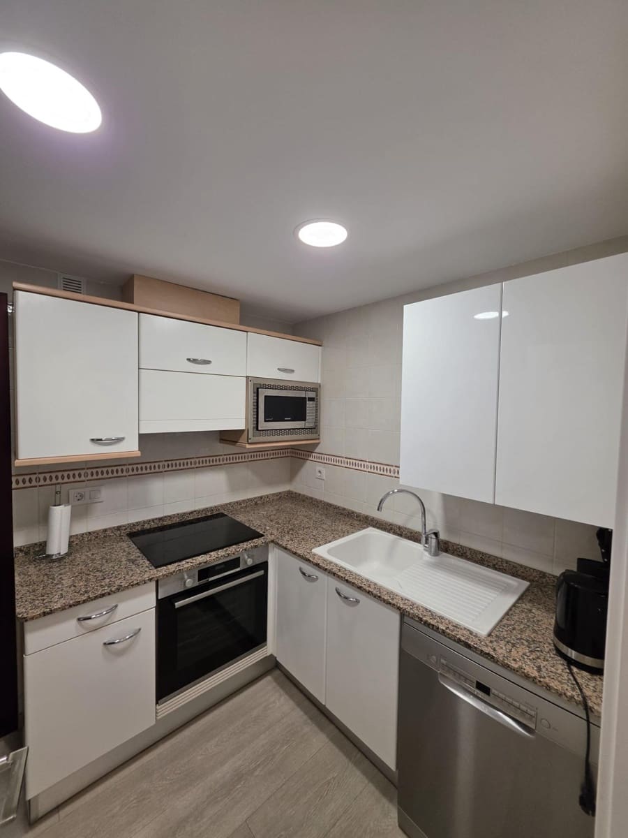 2 bedroom Apartment for rent in Albir with pool garage - € 1,650 (Ref: 10139724)