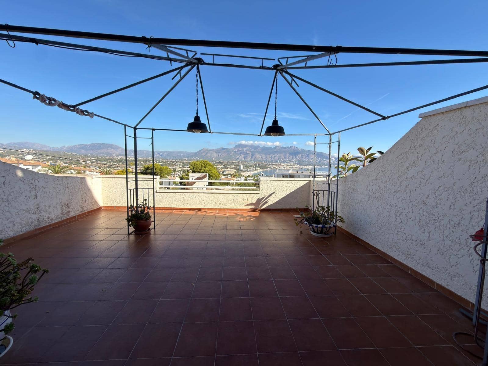 3 bedroom Terraced Villa for sale in Albir with pool garage - € 345,000 (Ref: 10155281)