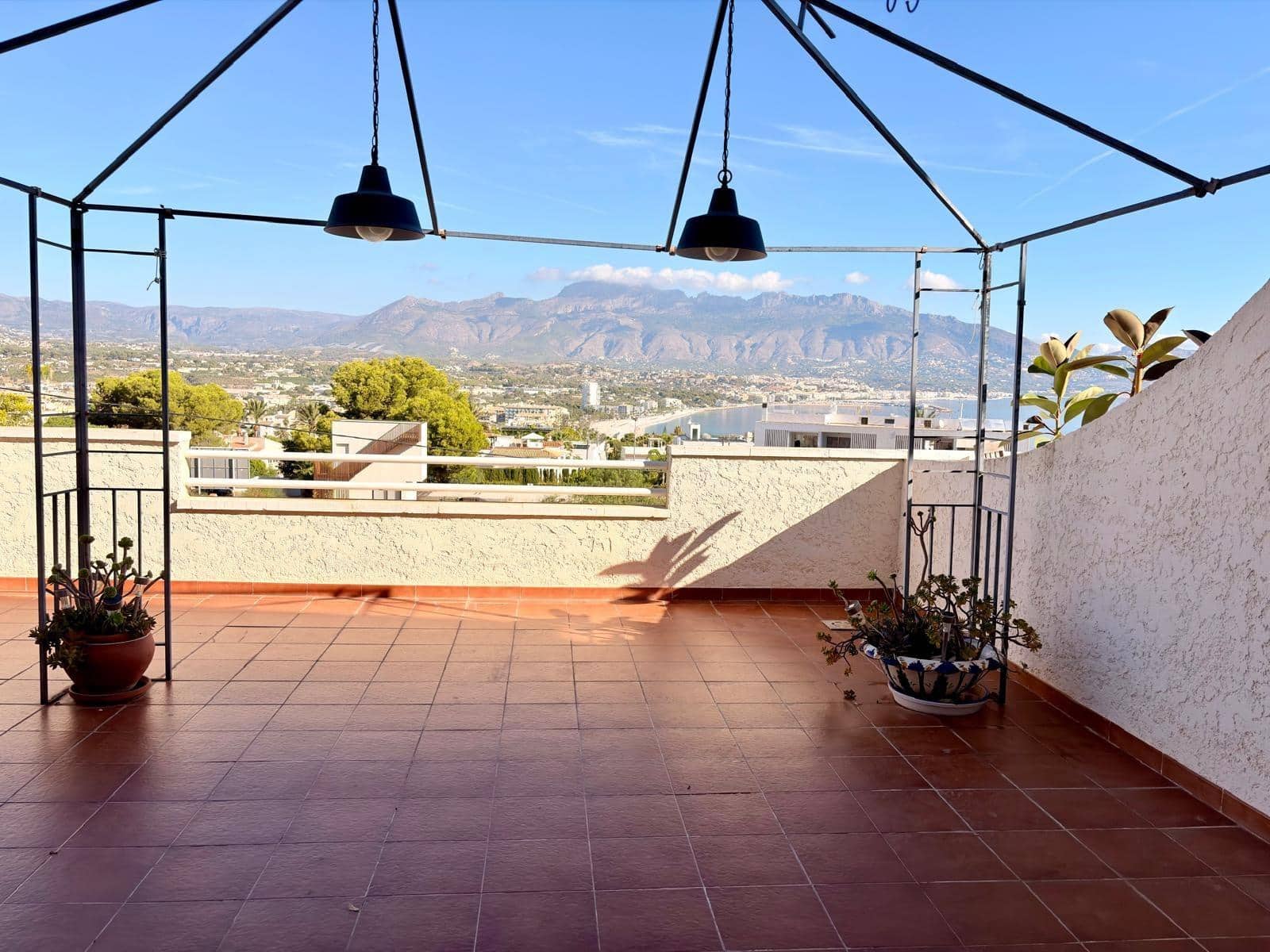 3 bedroom Terraced Villa for sale in Albir with pool garage - € 345,000 (Ref: 10155281)