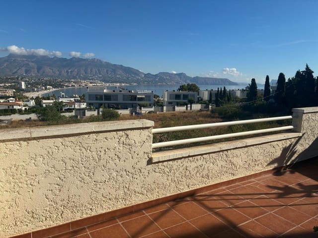 3 makuuhuone Rivitalo myytävänä paikassa Albir, Alfaz del Pi / L'Alfàs del Pi mukana uima-altaan 
autotalli - 345 000 € (Ref: 10155281)