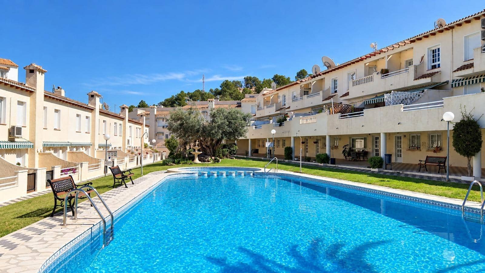 3 bedroom Terraced Villa for sale in Albir with pool garage - € 345,000 (Ref: 10155281)