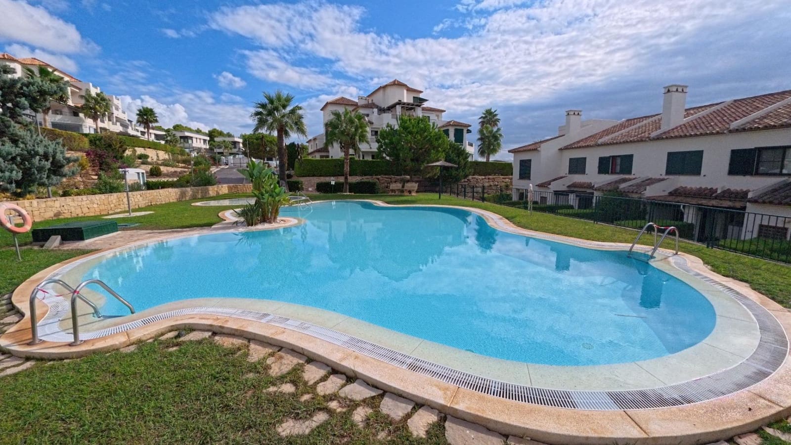 2 bedroom Apartment for sale in Finestrat with pool garage - € 399,000 (Ref: 10161515)