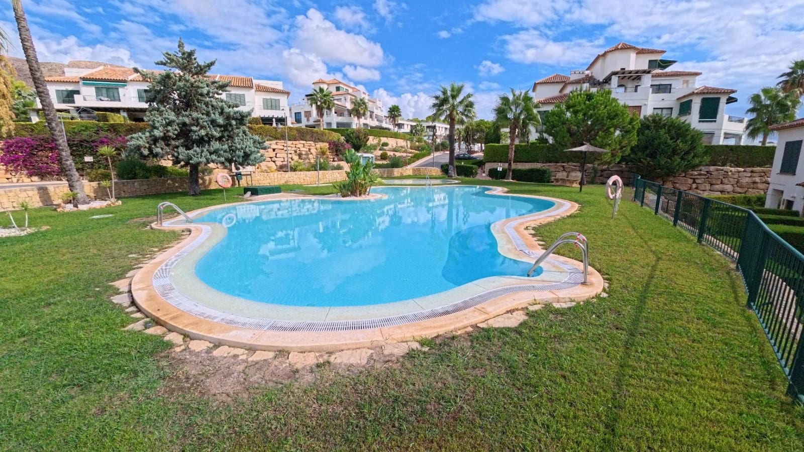 2 bedroom Apartment for sale in Finestrat with pool garage - € 399,000 (Ref: 10161515)