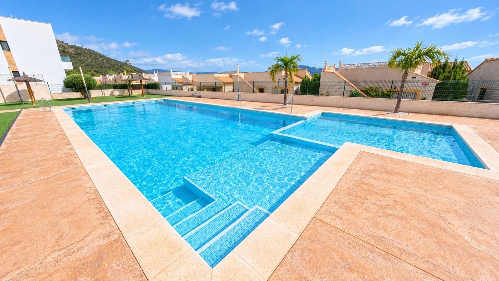3 soveværelse Lejlighed til salg i Polop med swimmingpool garage - € 349.000 (Ref: 10168732)