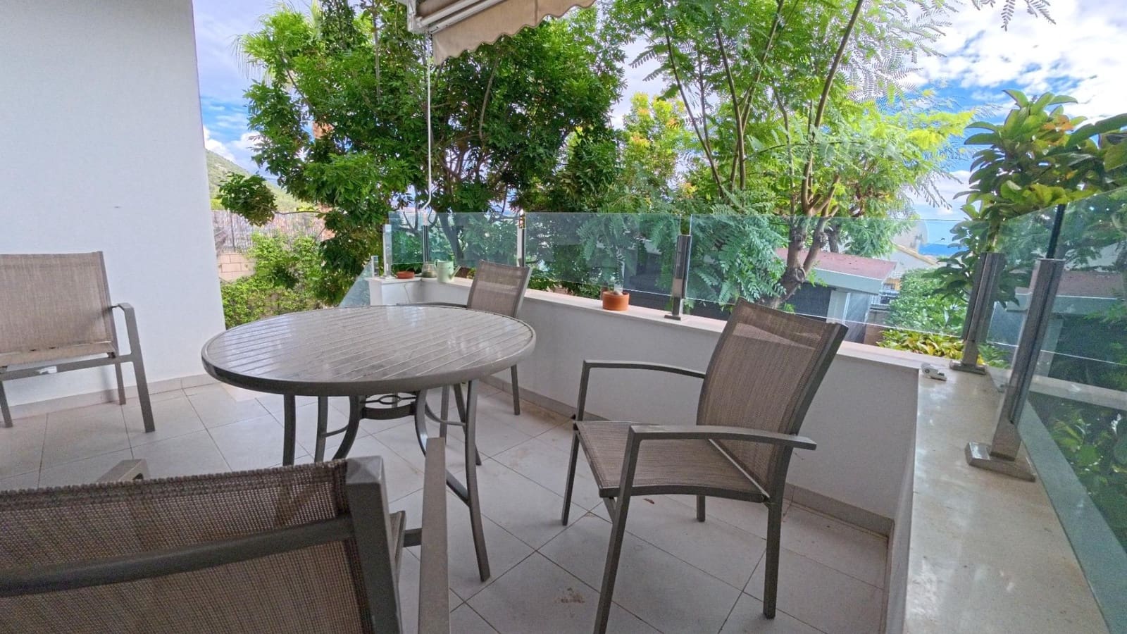 3 soveværelse Lejlighed til salg i Polop med swimmingpool garage - € 349.000 (Ref: 10168732)